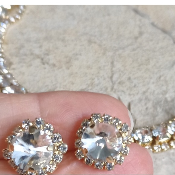 MAGNIFICENT VINTAGE AND MODERN ELEGANT STUNNER SET 🔥🔥🔥🔥 - Picture 3 of 6